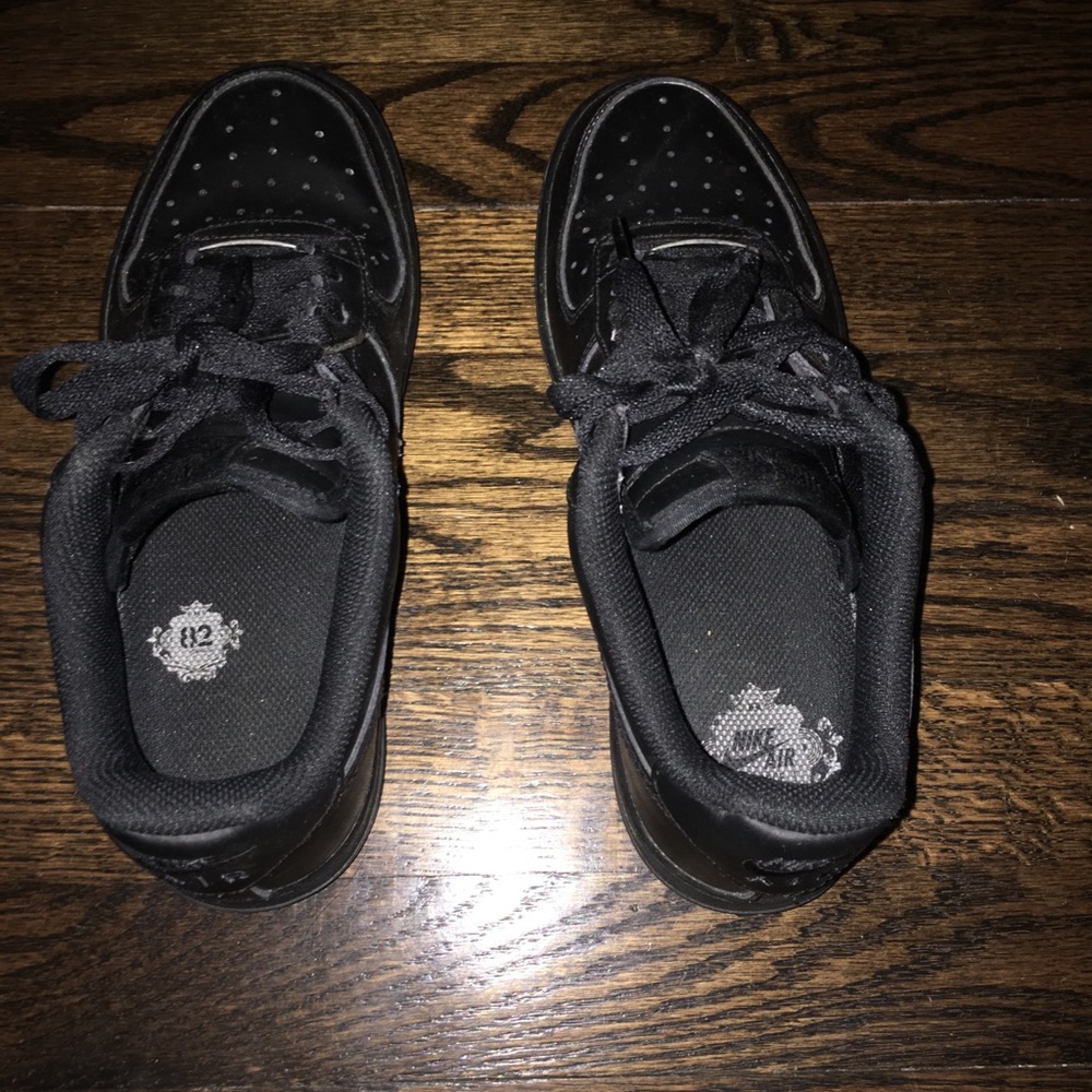 Black Air Force ones